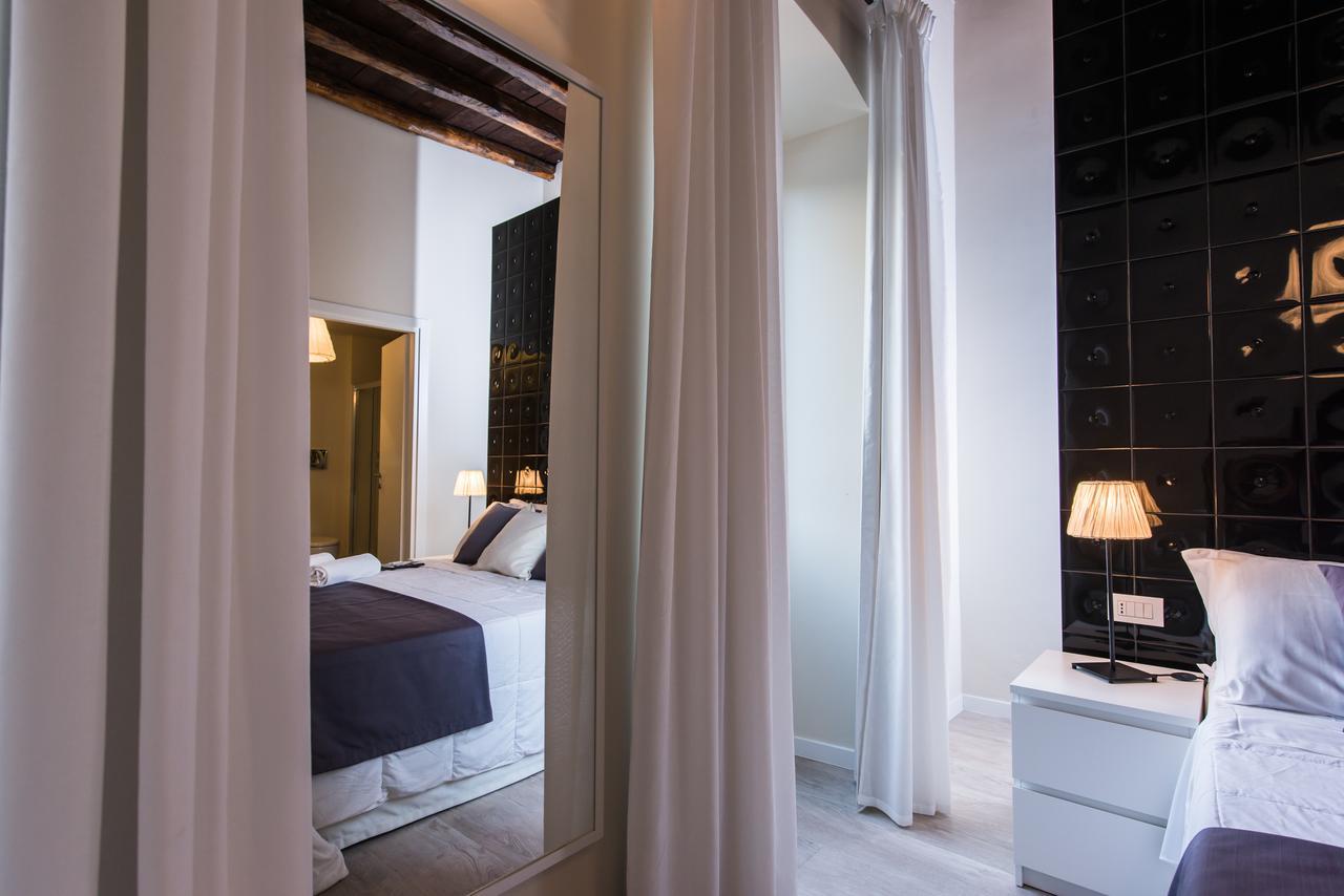 Hotel Luxuryenne Cagliari Exterior foto