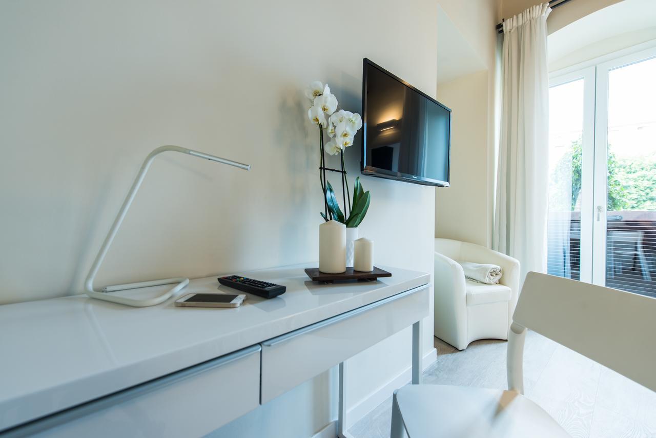 Hotel Luxuryenne Cagliari Exterior foto