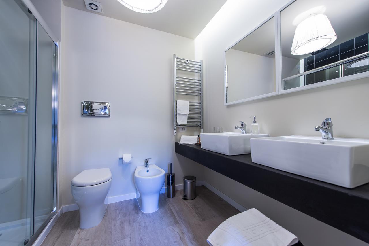 Hotel Luxuryenne Cagliari Exterior foto